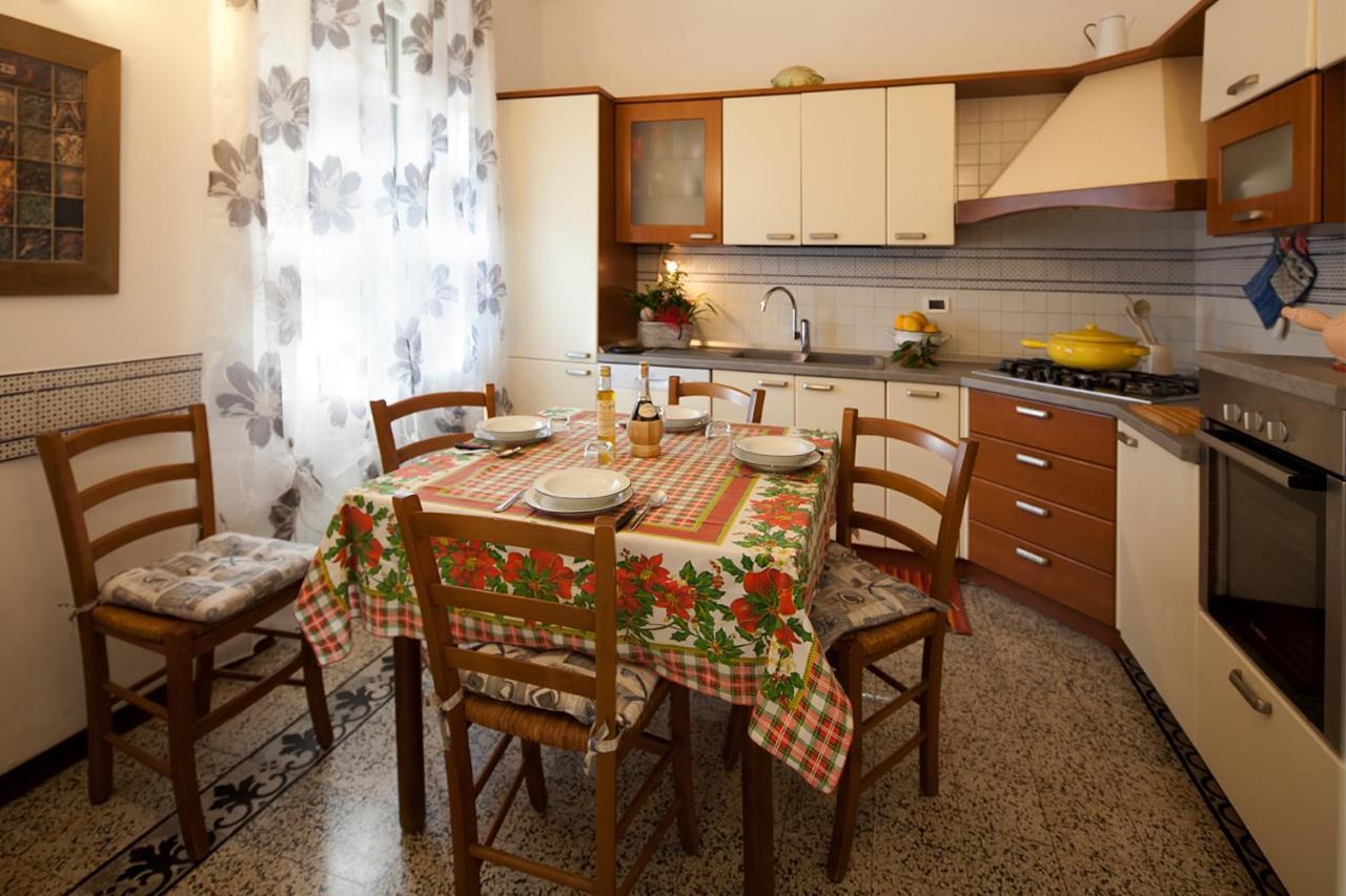 Casa Zafferano Guest House Albenga Ngoại thất bức ảnh